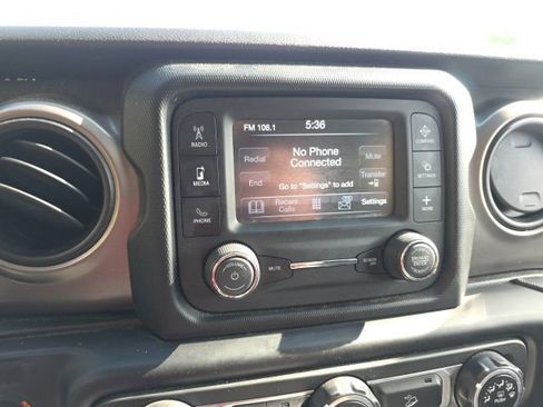 Used 2019 Jeep Wrangler Unlimited Sport S AWD/4WD image 2