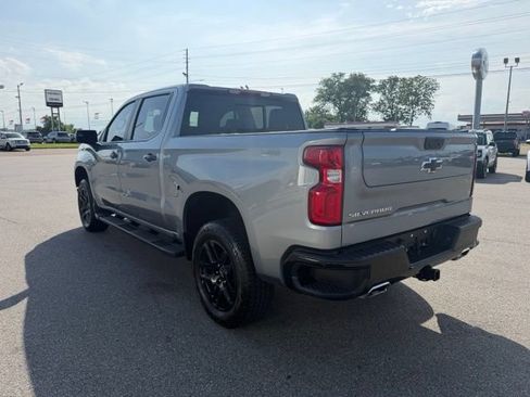 Used 2025 Chevrolet Silverado 1500 LT Trail Boss w/ Convenience Package II AWD/4WD image 8