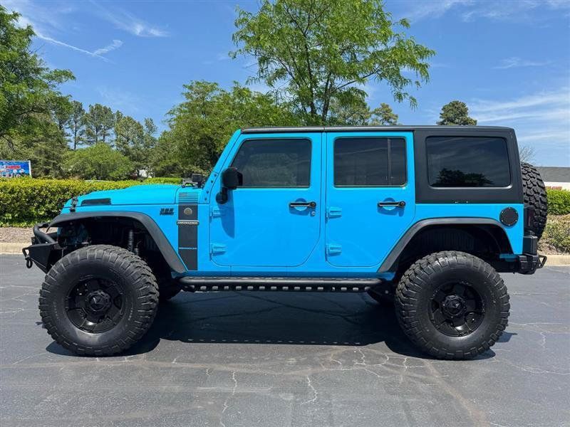 Used 2017 Jeep Wrangler Unlimited Sport AWD/4WD image 2