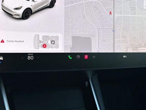 Used 2020 Tesla Model Y Long Range image 24