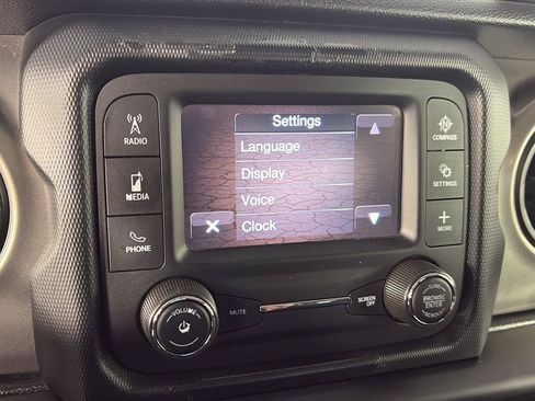 Used 2020 Jeep Wrangler Sport AWD/4WD image 25