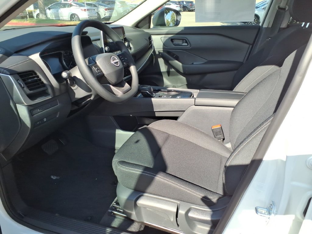 New 2026 Nissan Rogue S FWD image 7
