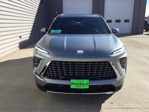 New 2026 Buick Enclave Avenir w/ Super Cruise Package image 3