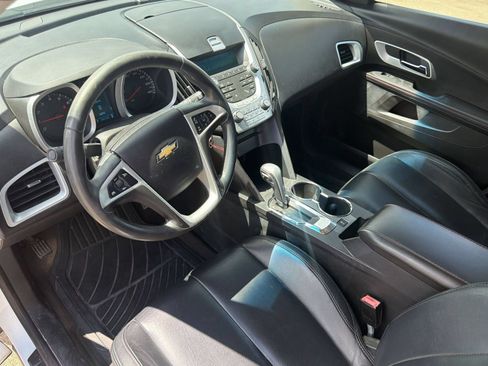 Used 2011 Chevrolet Equinox LT w/ Driver Convenience Package FWD image 4