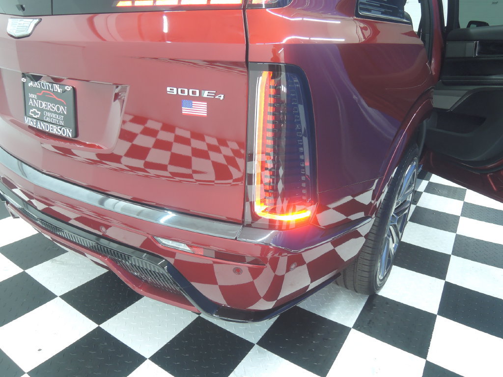 Used 2026 Cadillac Vistiq Platinum AWD/4WD image 38