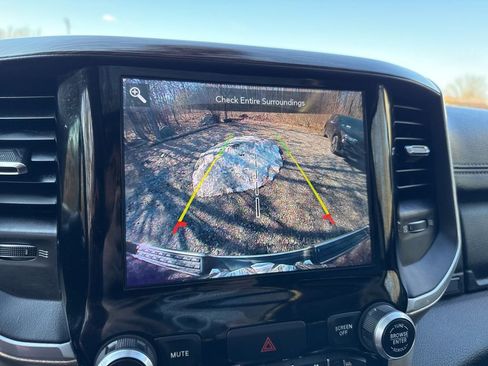 Used 2020 RAM 1500 Laramie image 32