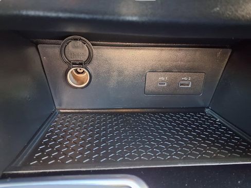 Certified 2025 Nissan Pathfinder SV image 11