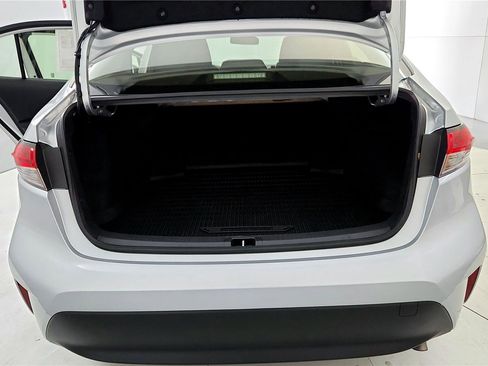 Used 2024 Toyota Corolla LE image 20