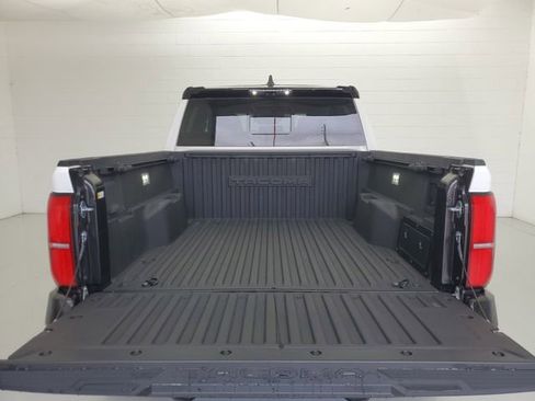Used 2024 Toyota Tacoma TRD Pro AWD/4WD image 9