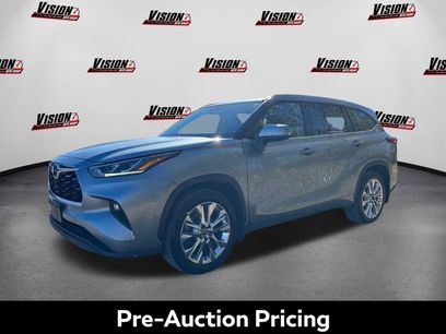 Used 2021 Toyota Highlander Limited