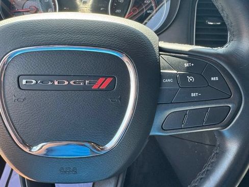 Used 2022 Dodge Charger SXT RWD image 28