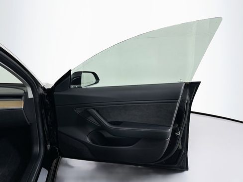 Used 2018 Tesla Model 3 Long Range image 32