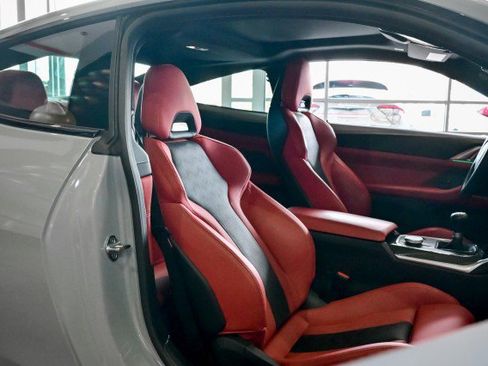 Used 2023 BMW M4 Coupe w/ Executive Package image 25