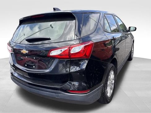 Used 2020 Chevrolet Equinox LS FWD image 9