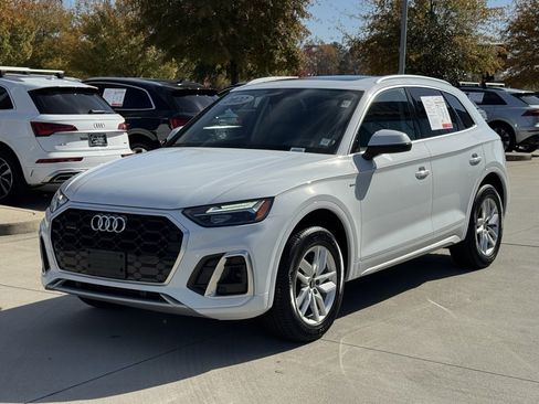 Used 2022 Audi Q5 2.0T Premium w/ Convenience Package image 10