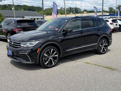 Used 2024 Volkswagen Tiguan SEL R-Line AWD/4WD image 3