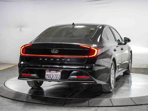 Used 2023 Hyundai Sonata SE FWD image 6