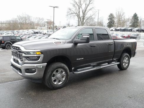 Used 2025 RAM 2500 Big Horn image 8