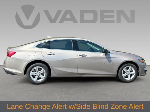 Used 2023 Chevrolet Malibu LT w/ Driver Confidence Package FWD image 7