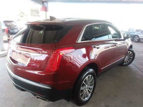 Used 2017 Cadillac XT5 Luxury w/ Driver Awareness Package FWD image 5