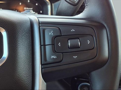 Used 2023 GMC Sierra 1500 SLE image 15