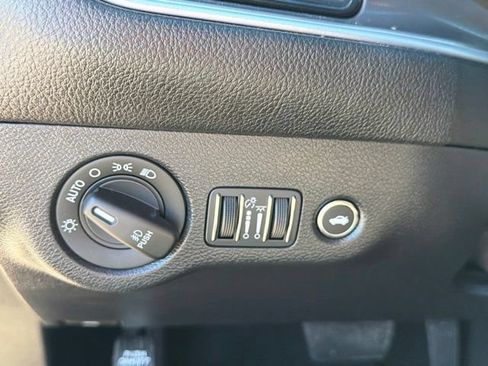 Used 2022 Dodge Challenger SXT w/ Blacktop Package RWD image 25
