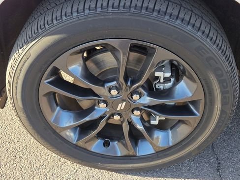 Used 2023 Dodge Durango GT w/ Blacktop Package AWD/4WD image 12