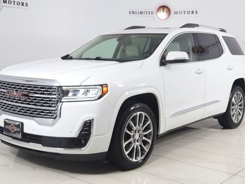 Used 2023 GMC Acadia Denali w/ Denali Ultimate Package AWD/4WD image 5