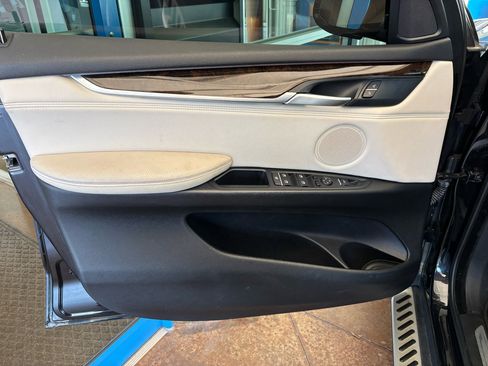 Used 2014 BMW X5 xDrive50i image 21