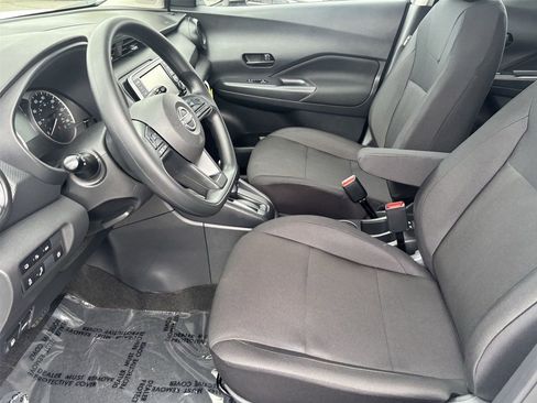 New 2025 Nissan Kicks Play S image 22