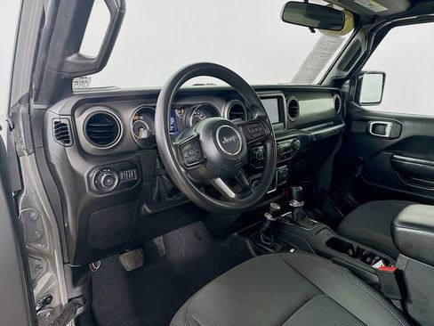 Used 2022 Jeep Wrangler Sport AWD/4WD image 7