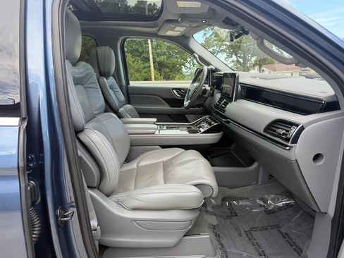 Used 2019 Lincoln Navigator Reserve AWD/4WD image 49