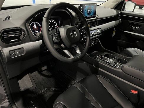 New 2025 Honda Pilot EX-L image 32