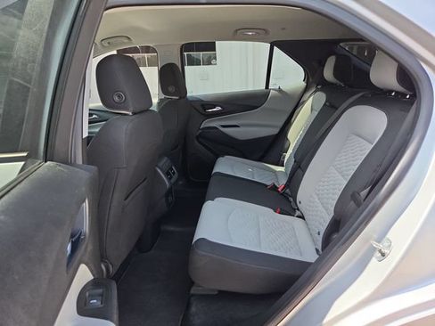 Used 2021 Chevrolet Equinox LS w/ LS Convenience Package FWD image 31