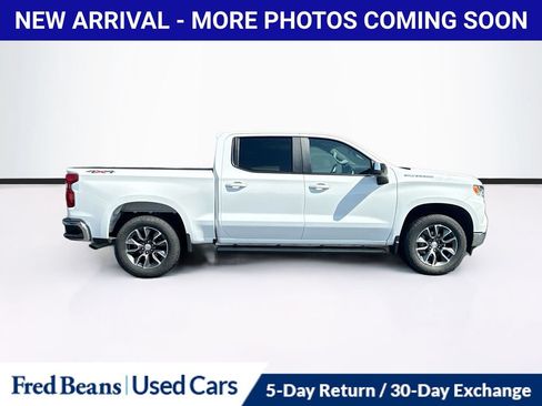 Used 2023 Chevrolet Silverado 1500 LT AWD/4WD image 9