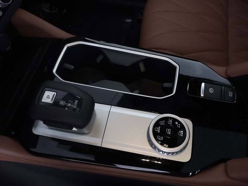 New 2026 Mitsubishi Outlander SEL image 56