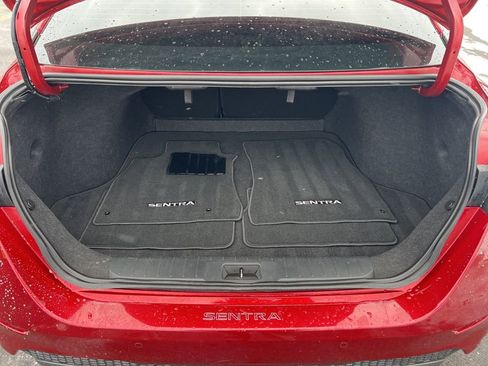 Certified 2023 Nissan Sentra SR w/ Trunk Package image 12
