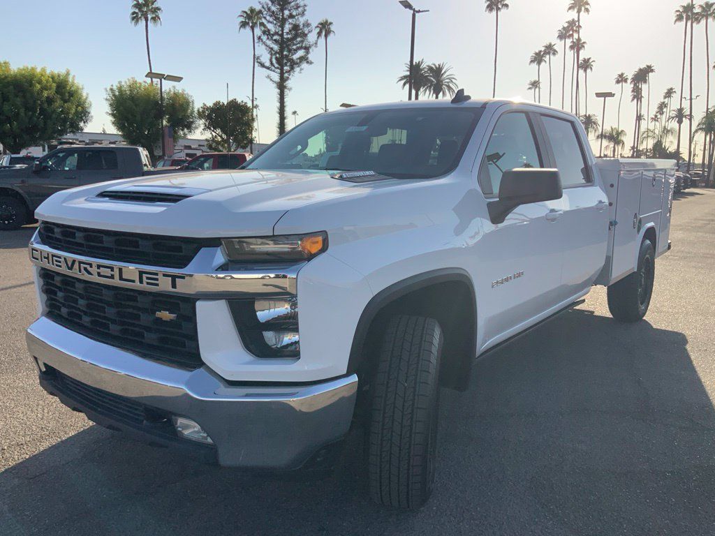 Used 2021 Chevrolet Silverado 2500 LT w/ Convenience Package AWD/4WD image 3