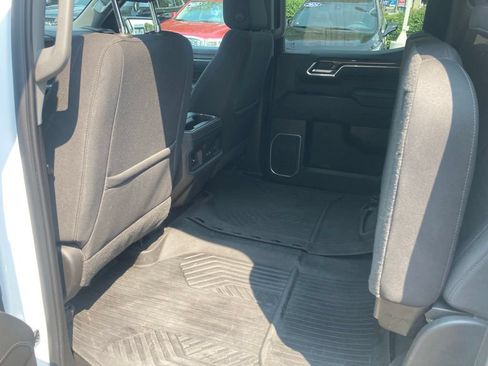 Certified 2022 Chevrolet Silverado 1500 LT Trail Boss w/ Convenience Package II AWD/4WD image 13