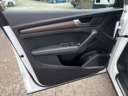 Used 2024 Audi Q5 2.0T Premium Plus image 26