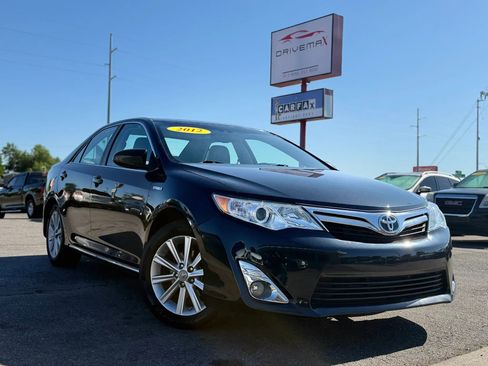 Used 2012 Toyota Camry XLE w/ Leather Pkg FWD image 1