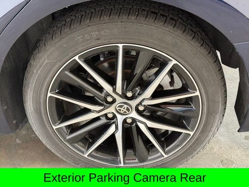 Used 2022 Toyota Camry SE FWD image 7