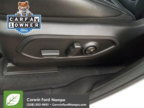 Used 2025 Jeep Grand Cherokee Limited image 12