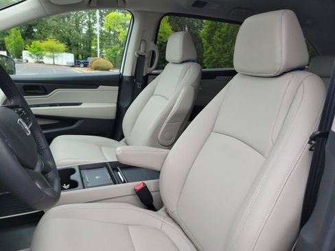 Certified 2026 Honda Odyssey EX-L image 14