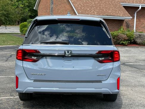 Used 2025 Honda Odyssey Sport-L image 5