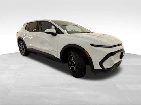 New 2026 Chevrolet Equinox EV LT image 7