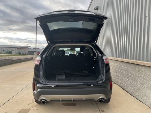 Used 2024 Ford Edge Titanium w/ Equipment Group 301A image 22