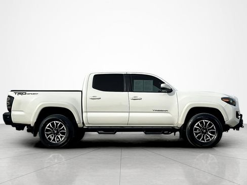 Used 2021 Toyota Tacoma TRD Sport w/ Technology Package image 6