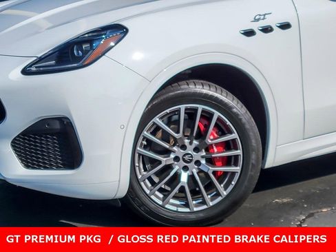 Used 2023 Maserati Grecale GT image 3