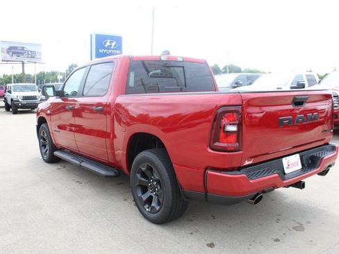 New 2026 RAM 1500 Express AWD/4WD image 4